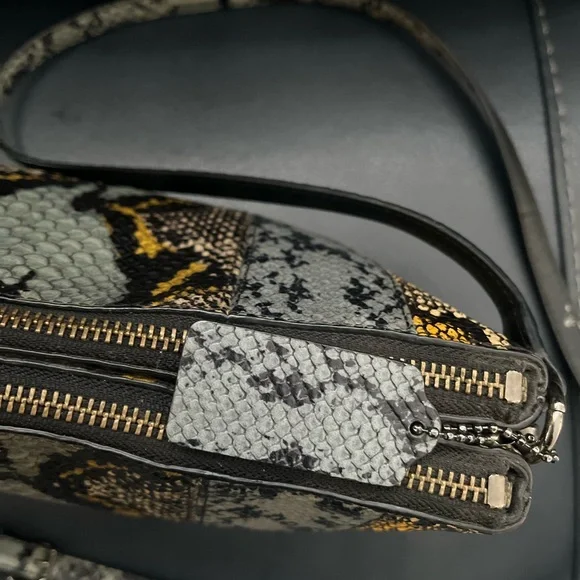 AUTHENTIC Coach Snakeskin purse (special edition) - Picture 12 of 13